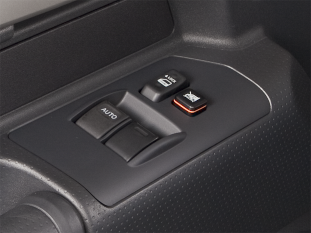 2011 Toyota FJ CRUISER Base