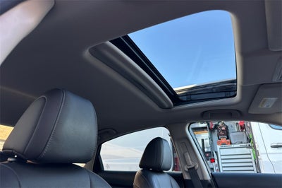 2019 Honda Insight Touring