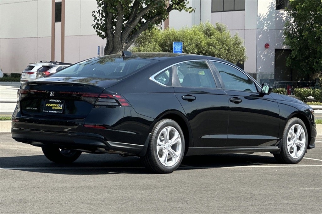 2025 Honda Accord LX