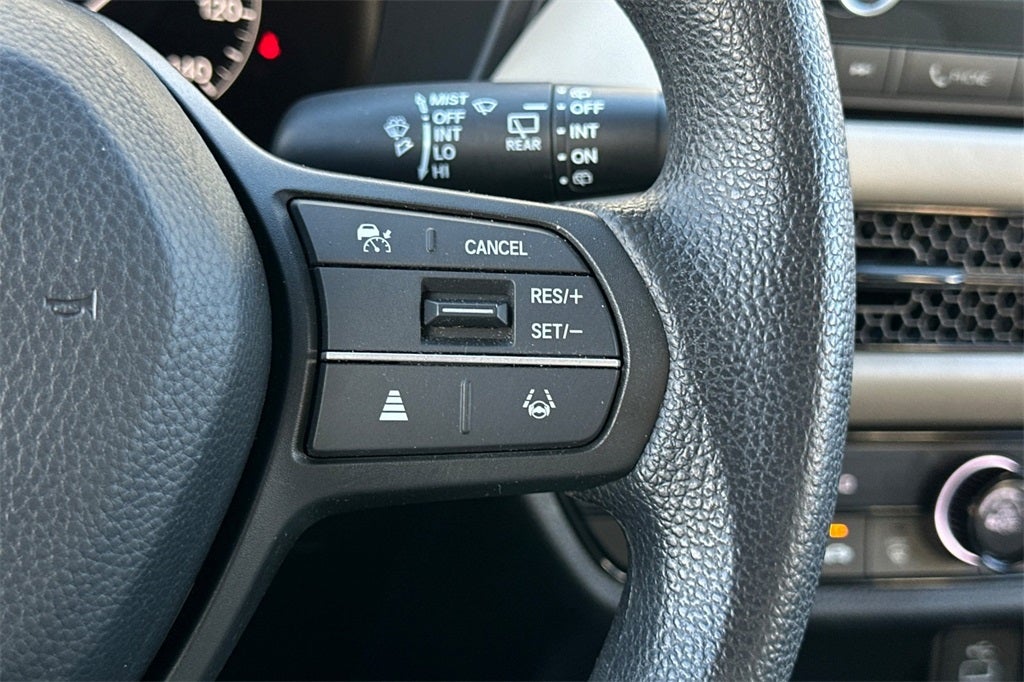 2025 Honda HR-V LX