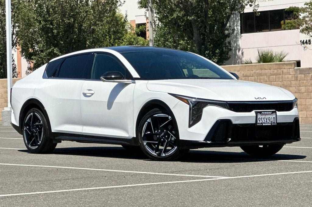 2025 Kia K4 GT-Line