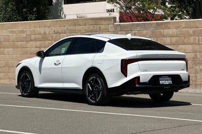 2025 Kia K4 GT-Line