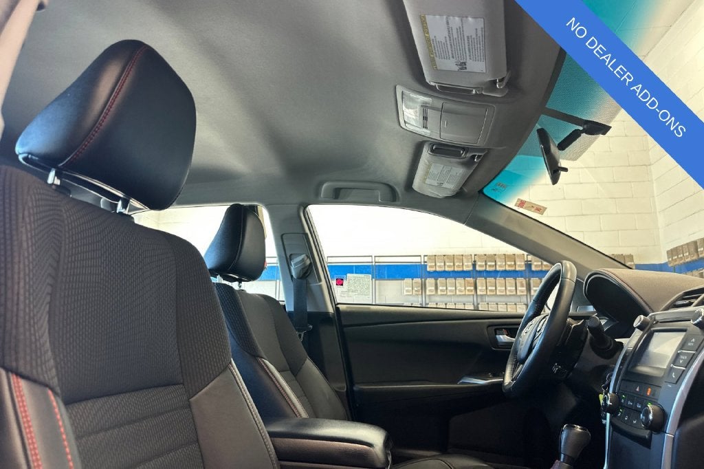 2016 Toyota Camry SE