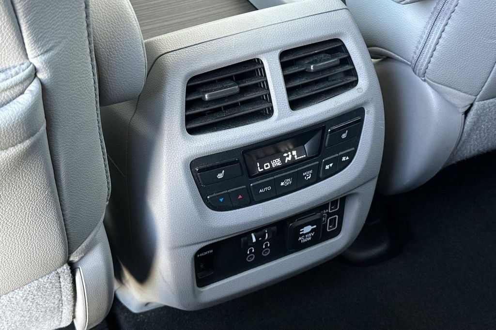 2019 Honda Pilot Touring 8 Passenger