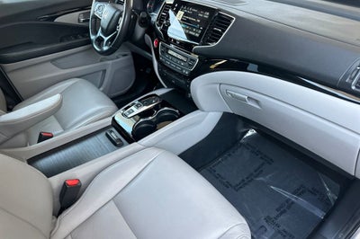 2019 Honda Pilot Touring 8 Passenger
