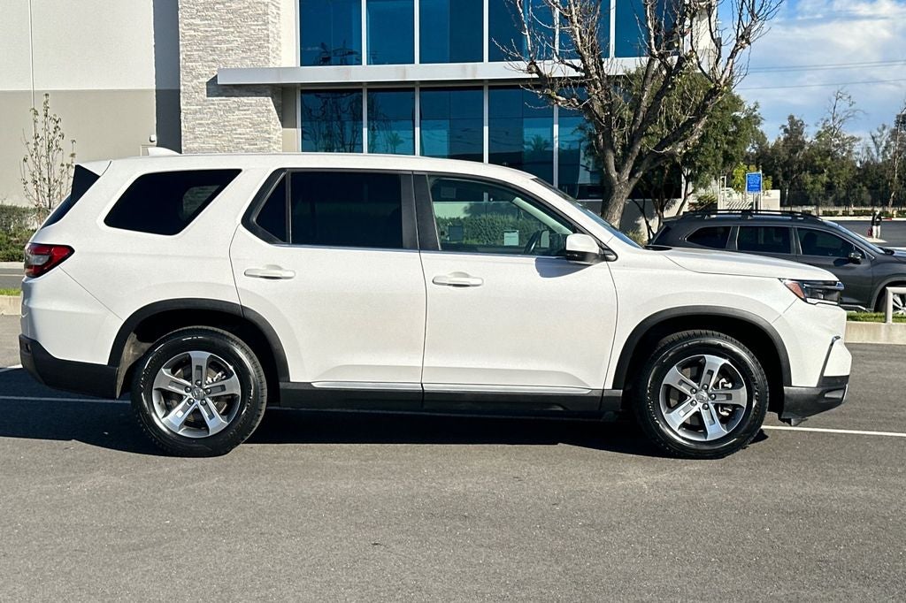 2023 Honda Pilot EX-L 8 Passenger