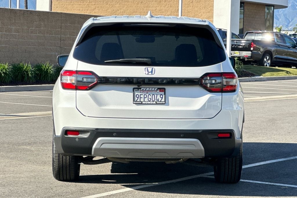 2023 Honda Pilot EX-L 8 Passenger