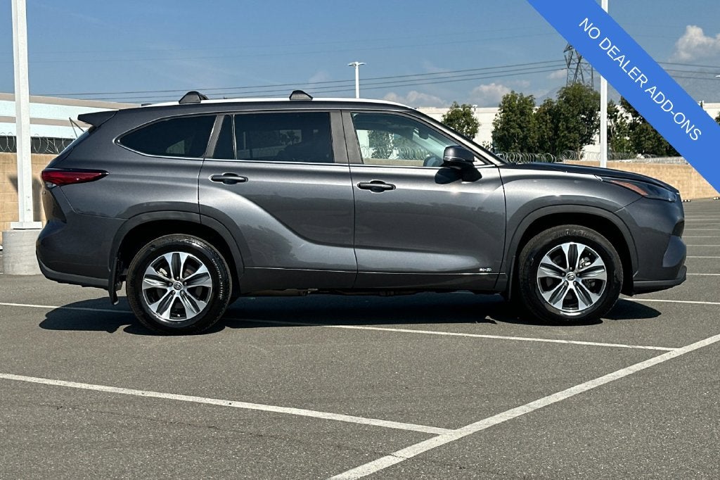 2023 Toyota Highlander Hybrid XLE