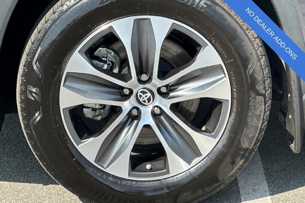 2023 Toyota Highlander Hybrid XLE