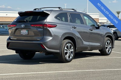 2023 Toyota Highlander Hybrid XLE
