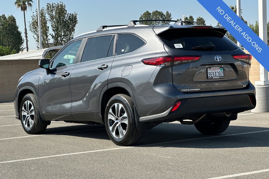 2023 Toyota Highlander Hybrid XLE
