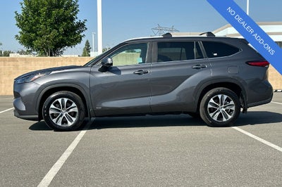 2023 Toyota Highlander Hybrid XLE