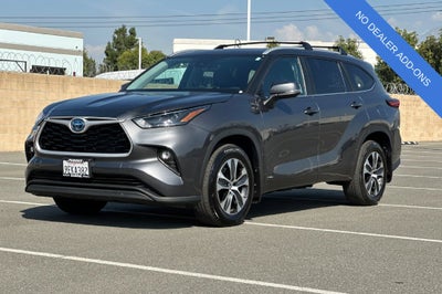 2023 Toyota Highlander Hybrid XLE