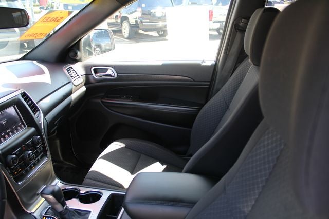 2018 Jeep Grand Cherokee Laredo E