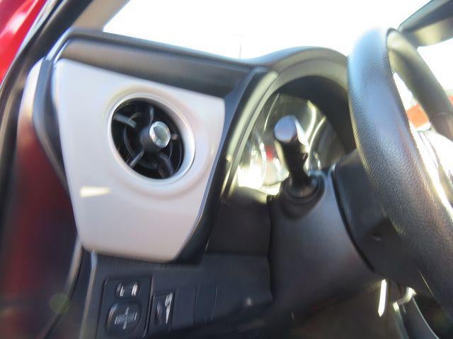 2017 Toyota COROLLA LE