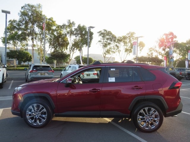 2025 Toyota RAV4 XLE Premium