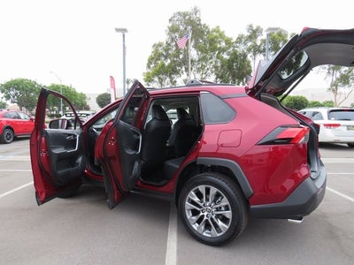 2025 Toyota RAV4 XLE Premium