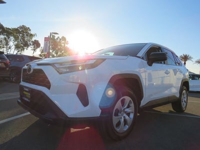 2024 Toyota RAV4 LE