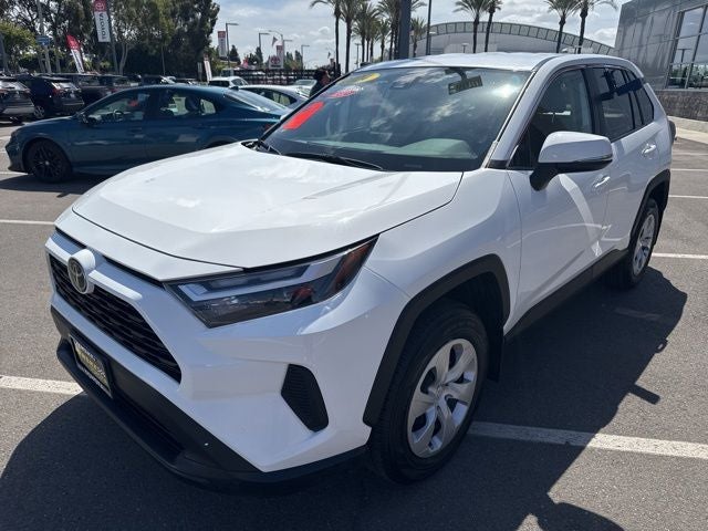 2024 Toyota RAV4 LE