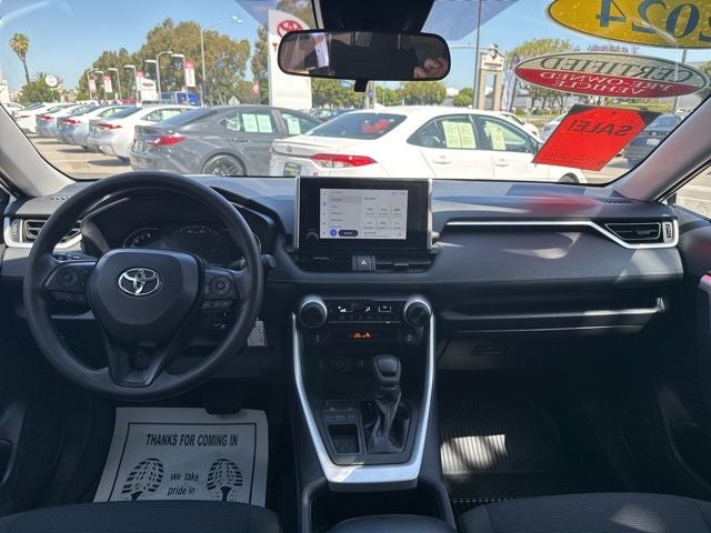 2024 Toyota RAV4 LE