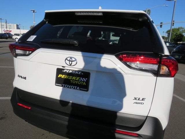 2025 Toyota RAV4 XLE
