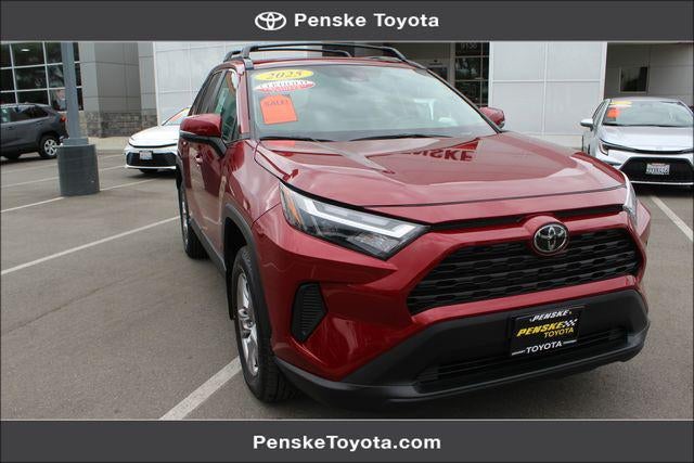 2025 Toyota RAV4 XLE