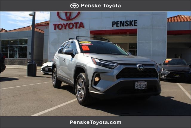 2025 Toyota RAV4 XLE