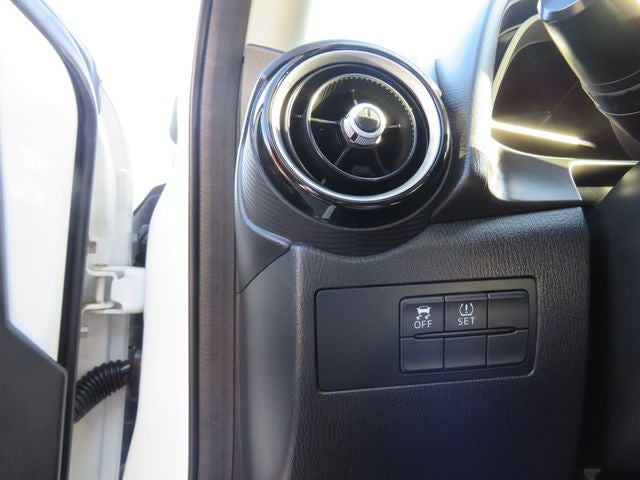 2019 Toyota Yaris LE