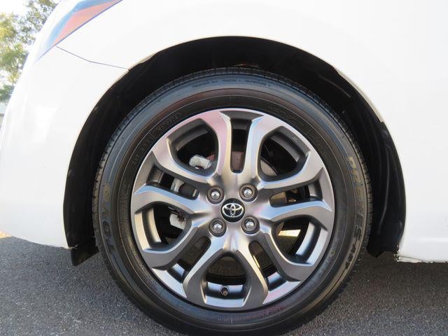 2019 Toyota YARIS SEDAN LE