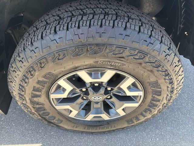 2023 Toyota TACOMA TRD OFFRD TRD Off-Road V6