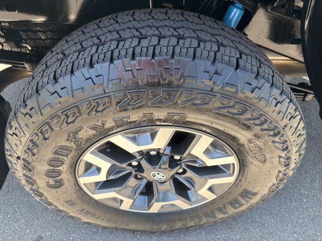 2023 Toyota TACOMA TRD OFFRD TRD Off-Road V6