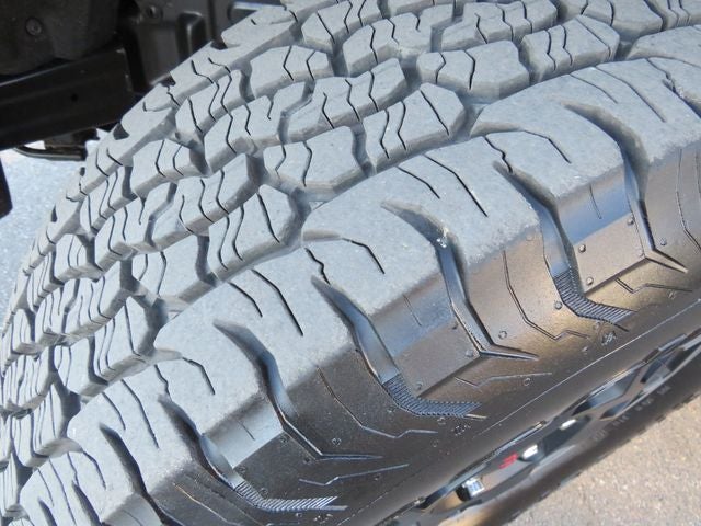 2025 Toyota TACOMA TRD OFFRD TRD Off-Road