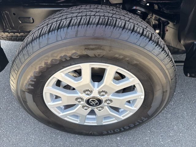 2025 Toyota TACOMA SR5 SR5