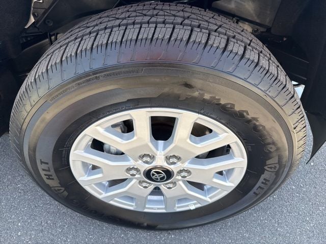 2025 Toyota TACOMA SR5 SR5