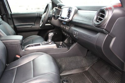 2023 Toyota Tacoma Limited V6