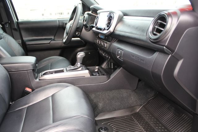 2023 Toyota Tacoma Limited V6