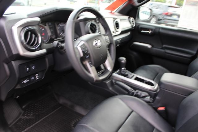 2023 Toyota Tacoma Limited V6