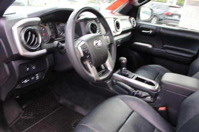 2023 Toyota Tacoma Limited V6