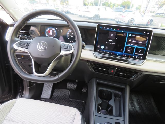 2025 Volkswagen Tiguan 2.0T SE