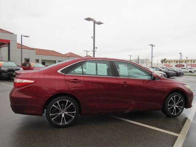 2016 Toyota CAMRY SE