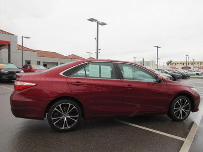 2016 Toyota CAMRY SE