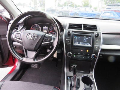 2016 Toyota CAMRY SE