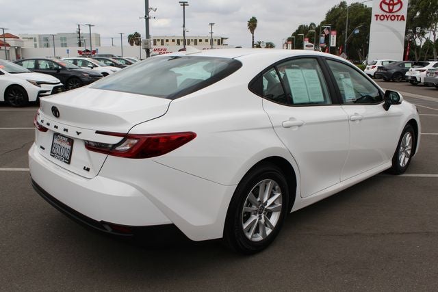 2025 Toyota Camry LE