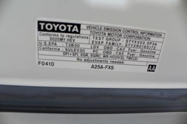2025 Toyota Camry LE
