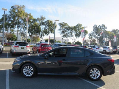 2025 Toyota CAMRY LE