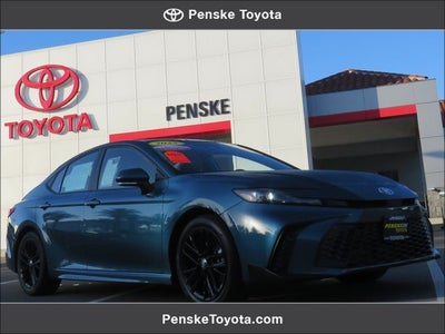 2025 Toyota CAMRY SE