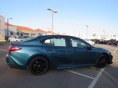 2025 Toyota CAMRY SE