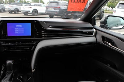 2025 Toyota Camry SE