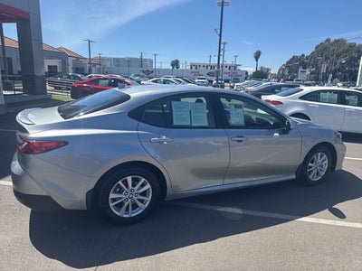 2025 Toyota CAMRY LE