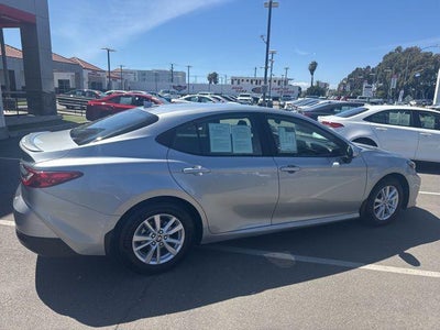 2025 Toyota CAMRY LE